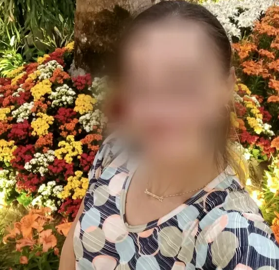 Caroline, 33