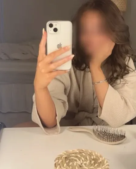 Emilia, 20
