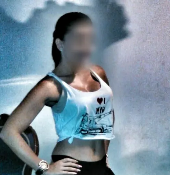 Emma, 40