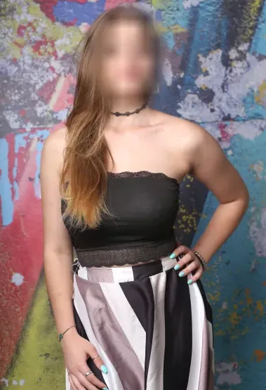 Lea, 27