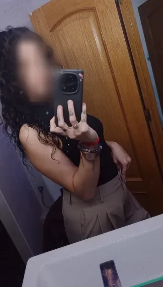 Lejla, 34