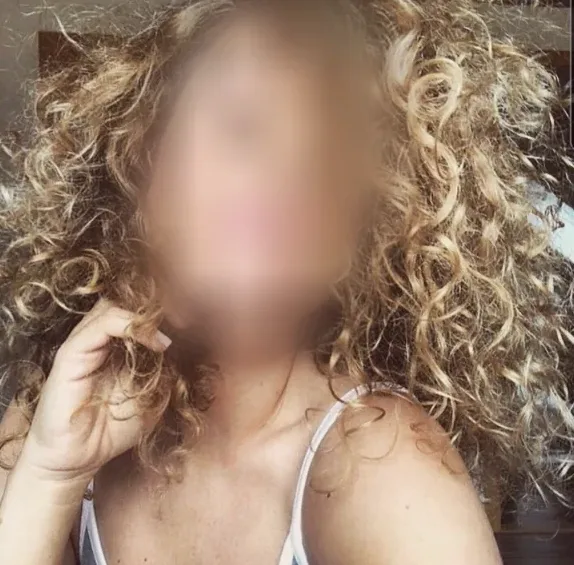 Michelle, 25