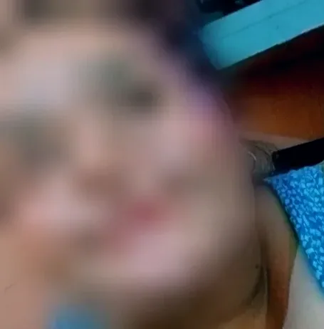 Nora, 29