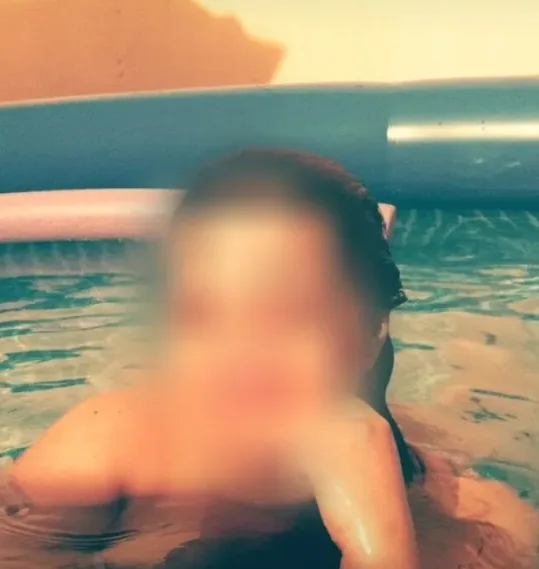 Zeynep, 37